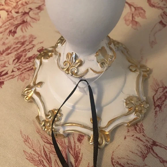 Spooky Night Skull Pedestal Mirror - Picture 4 of 6